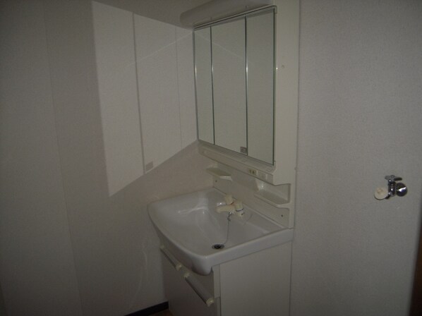 グランドール調布の物件内観写真